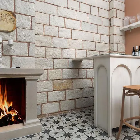 Estia Luxury Living Apartman