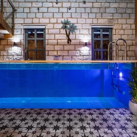 Estia Luxury Living