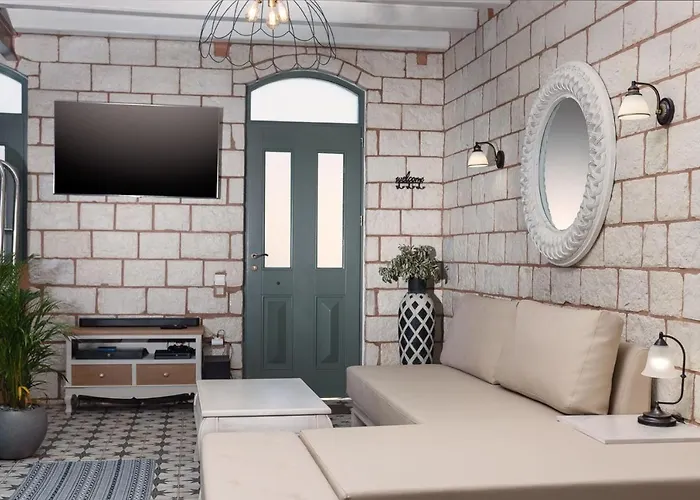 Estia Luxury Living 아파트 하니아