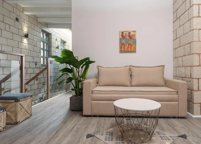 Estia Luxury Living 아파트